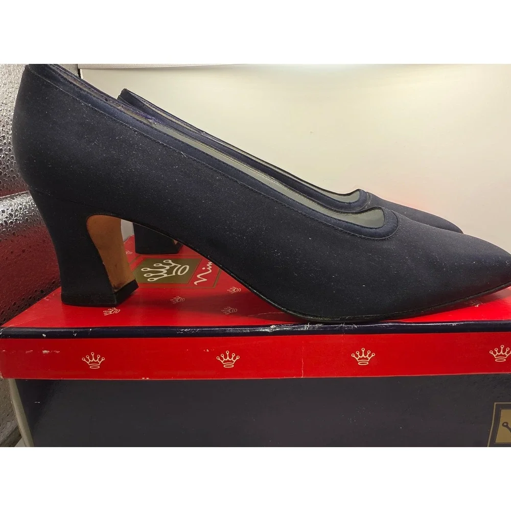 Nina barbi pumps